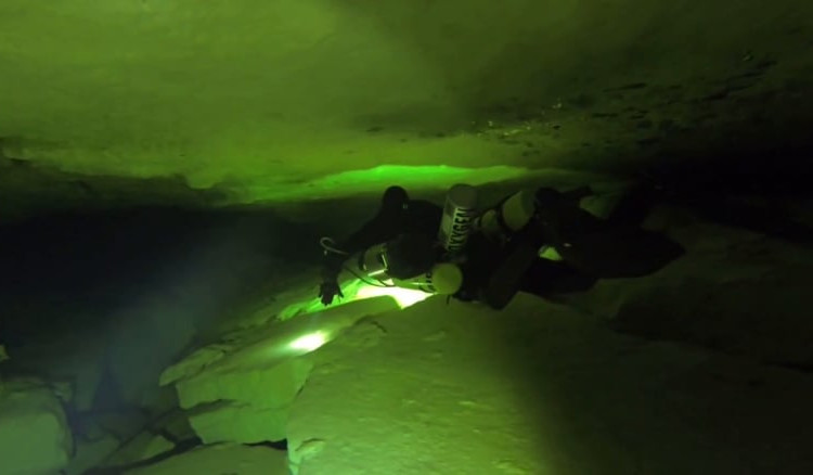 Bruce Clulow cave diving